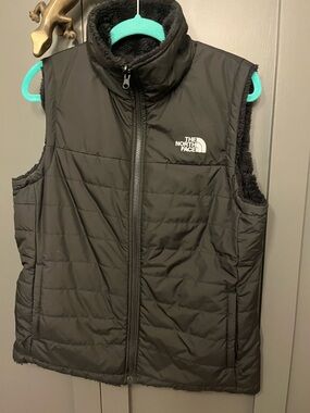 The North Face Black Quilted Fleece-Lined Vest